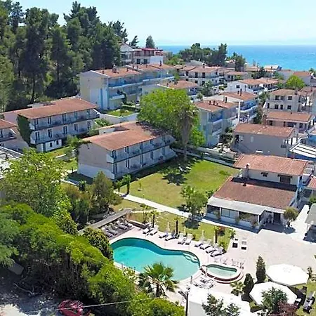 Hotel Jenny, Siviri